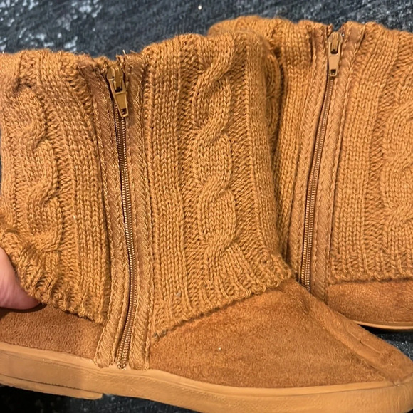 Girls boots size 13 - Picture 4 of 4